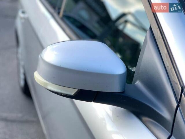 Серый Форд Мондео, объемом двигателя 1.6 л и пробегом 227 тыс. км за 8490 $, фото 9 на Automoto.ua