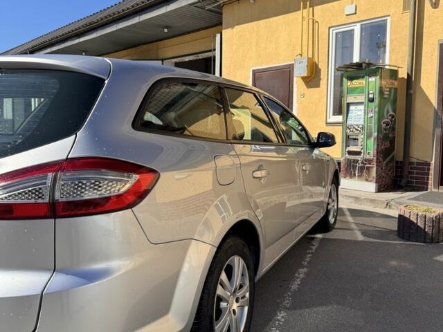 Серый Форд Мондео, объемом двигателя 2 л и пробегом 310 тыс. км за 7200 $, фото 6 на Automoto.ua