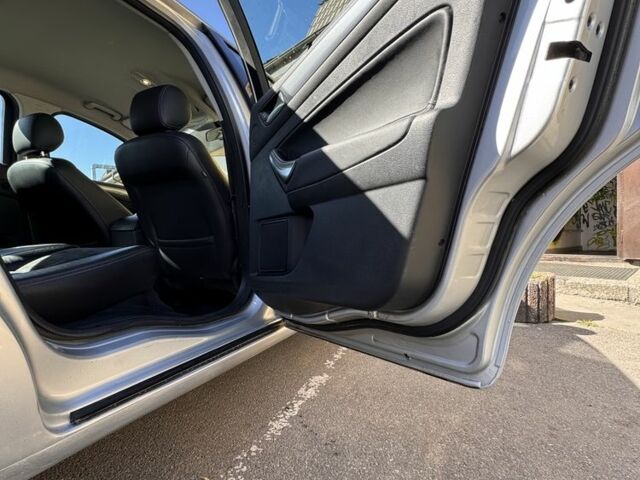 Серый Форд Мондео, объемом двигателя 2 л и пробегом 310 тыс. км за 7200 $, фото 12 на Automoto.ua