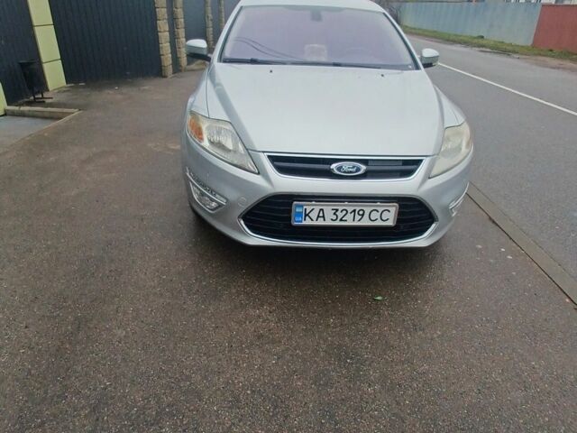 Сірий Форд Мондео, об'ємом двигуна 2 л та пробігом 216 тис. км за 6100 $, фото 4 на Automoto.ua