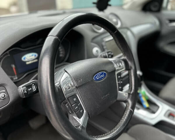 Серый Форд Мондео, объемом двигателя 2 л и пробегом 202 тыс. км за 6400 $, фото 7 на Automoto.ua