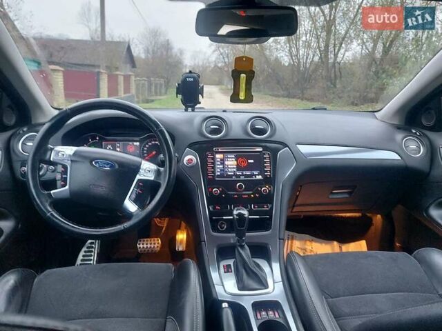 Сірий Форд Мондео, об'ємом двигуна 2.2 л та пробігом 272 тис. км за 7900 $, фото 16 на Automoto.ua