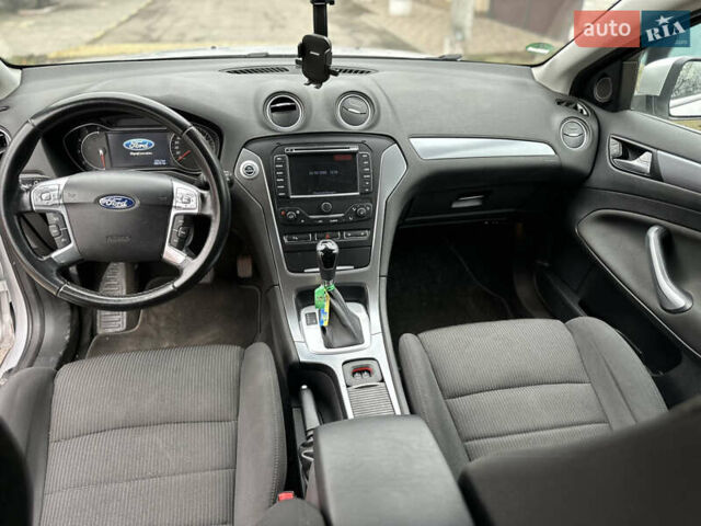 Серый Форд Мондео, объемом двигателя 2 л и пробегом 202 тыс. км за 6400 $, фото 9 на Automoto.ua