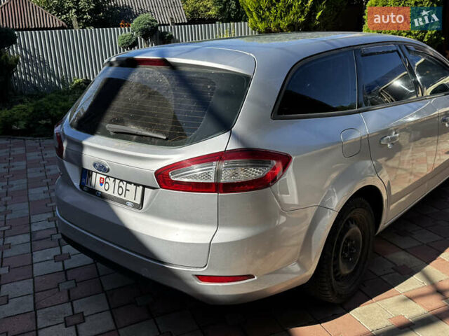 Серый Форд Мондео, объемом двигателя 1.6 л и пробегом 287 тыс. км за 4000 $, фото 2 на Automoto.ua