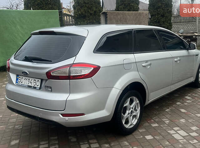 Сірий Форд Мондео, об'ємом двигуна 2 л та пробігом 218 тис. км за 6799 $, фото 22 на Automoto.ua