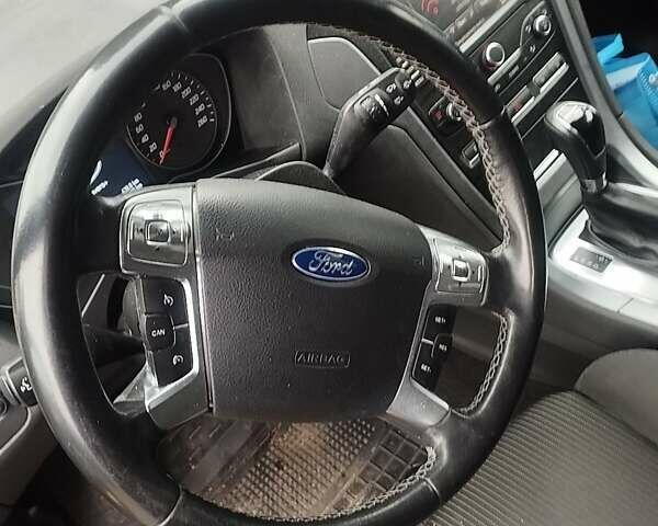 Серый Форд Мондео, объемом двигателя 2 л и пробегом 215 тыс. км за 5895 $, фото 20 на Automoto.ua