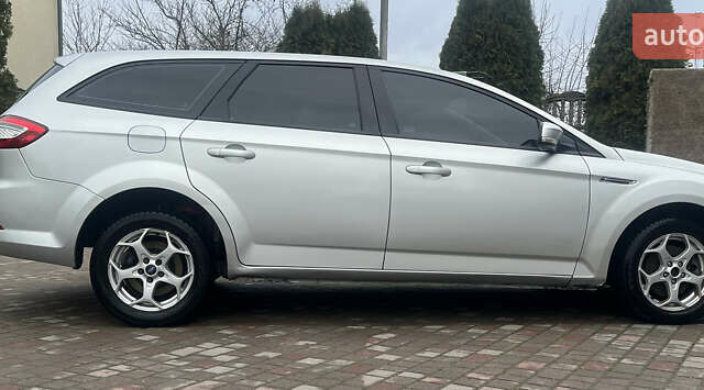 Сірий Форд Мондео, об'ємом двигуна 2 л та пробігом 218 тис. км за 6799 $, фото 20 на Automoto.ua