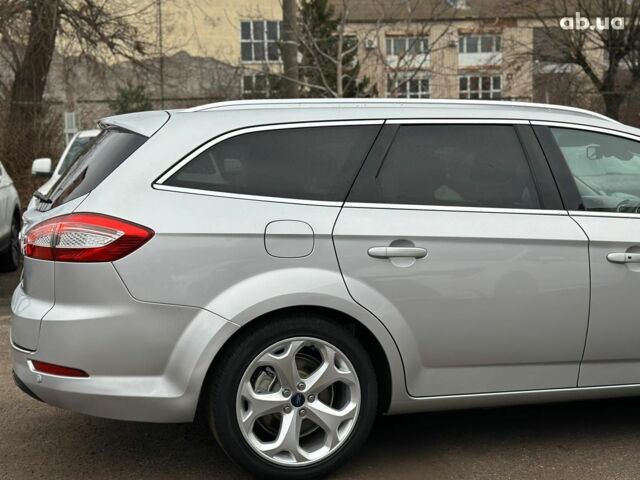 Серый Форд Мондео, объемом двигателя 2 л и пробегом 184 тыс. км за 10440 $, фото 16 на Automoto.ua