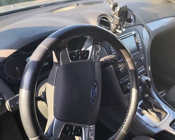 Серый Форд Мондео, объемом двигателя 2 л и пробегом 215 тыс. км за 5895 $, фото 30 на Automoto.ua