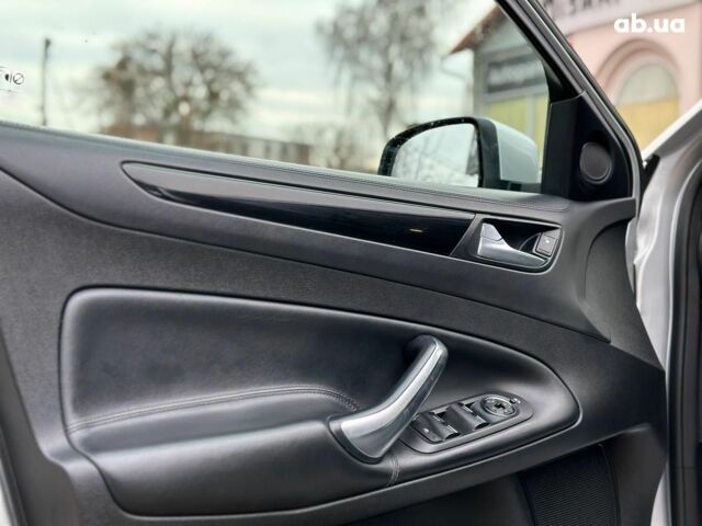 Серый Форд Мондео, объемом двигателя 2 л и пробегом 184 тыс. км за 10440 $, фото 37 на Automoto.ua