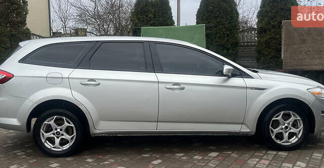 Сірий Форд Мондео, об'ємом двигуна 2 л та пробігом 218 тис. км за 6799 $, фото 17 на Automoto.ua