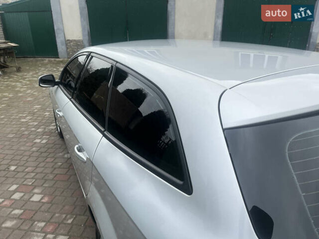 Сірий Форд Мондео, об'ємом двигуна 2 л та пробігом 218 тис. км за 6799 $, фото 47 на Automoto.ua