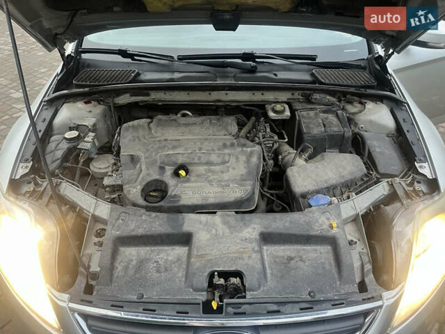 Сірий Форд Мондео, об'ємом двигуна 2 л та пробігом 218 тис. км за 6799 $, фото 57 на Automoto.ua