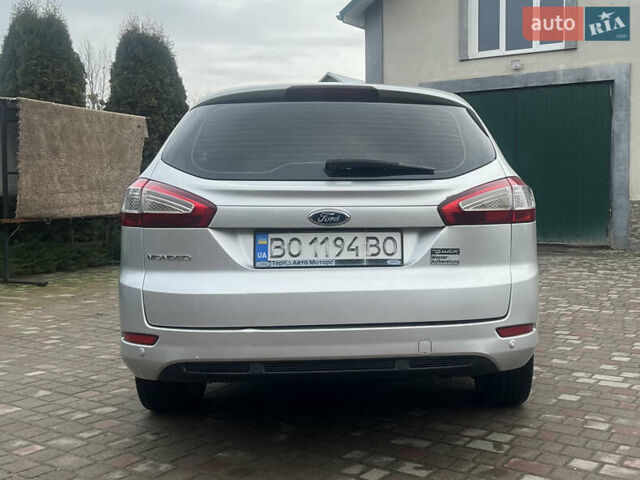 Сірий Форд Мондео, об'ємом двигуна 2 л та пробігом 218 тис. км за 6799 $, фото 26 на Automoto.ua