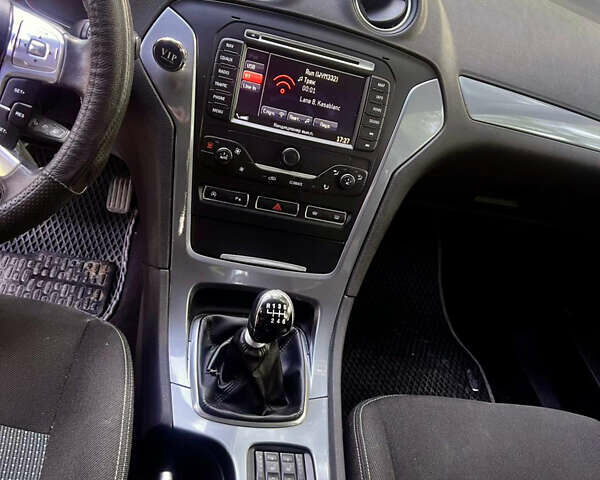 Форд Мондео 2014 в Сумах на Automoto.ua Серый Форд Мондео, объемом двигателя 1.6 л и пробегом 190 тыс. км за 8800 $, фото 3 на Automoto.ua