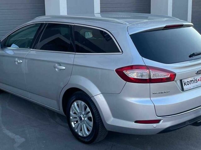 Серый Форд Мондео, объемом двигателя 2 л и пробегом 216 тыс. км за 10799 $, фото 1 на Automoto.ua