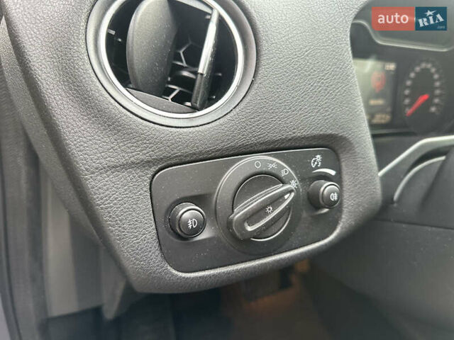 Серый Форд Мондео, объемом двигателя 2 л и пробегом 250 тыс. км за 7299 $, фото 10 на Automoto.ua