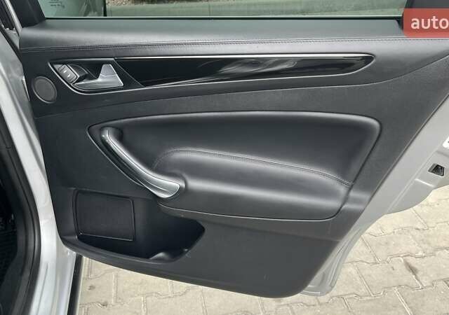 Сірий Форд Мондео, об'ємом двигуна 2 л та пробігом 216 тис. км за 10799 $, фото 33 на Automoto.ua