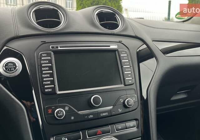 Сірий Форд Мондео, об'ємом двигуна 2 л та пробігом 216 тис. км за 10799 $, фото 42 на Automoto.ua