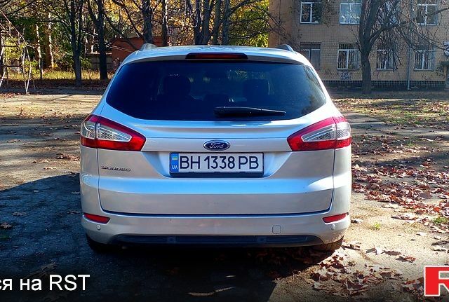 Серый Форд Мондео, объемом двигателя 2 л и пробегом 188 тыс. км за 9000 $, фото 1 на Automoto.ua