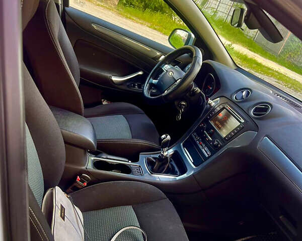 Форд Мондео 2014 в Сумах на Automoto.ua Серый Форд Мондео, объемом двигателя 1.6 л и пробегом 190 тыс. км за 8800 $, фото 7 на Automoto.ua