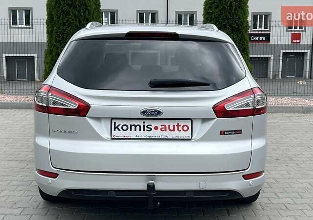Сірий Форд Мондео, об'ємом двигуна 2 л та пробігом 216 тис. км за 10799 $, фото 12 на Automoto.ua