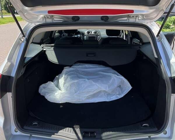 Сірий Форд Мондео, об'ємом двигуна 2 л та пробігом 245 тис. км за 7500 $, фото 6 на Automoto.ua