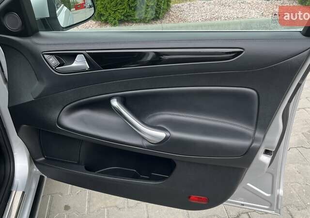 Сірий Форд Мондео, об'ємом двигуна 2 л та пробігом 216 тис. км за 10799 $, фото 37 на Automoto.ua