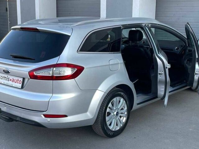 Серый Форд Мондео, объемом двигателя 2 л и пробегом 216 тыс. км за 10799 $, фото 2 на Automoto.ua