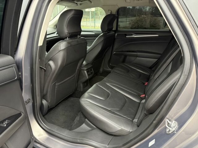 Серый Форд Мондео, объемом двигателя 2 л и пробегом 254 тыс. км за 11950 $, фото 20 на Automoto.ua