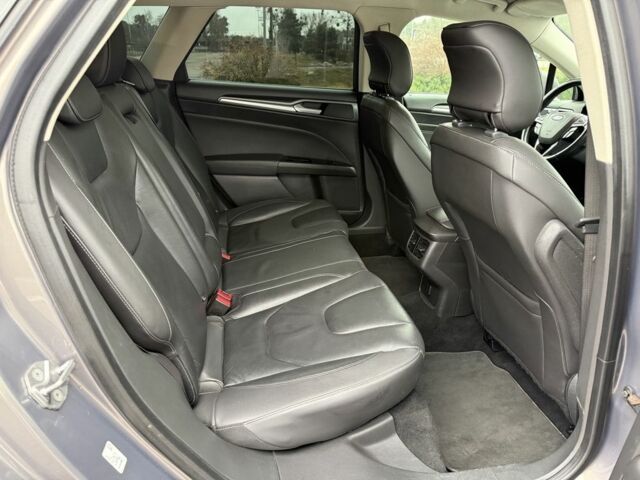 Серый Форд Мондео, объемом двигателя 2 л и пробегом 254 тыс. км за 11950 $, фото 22 на Automoto.ua