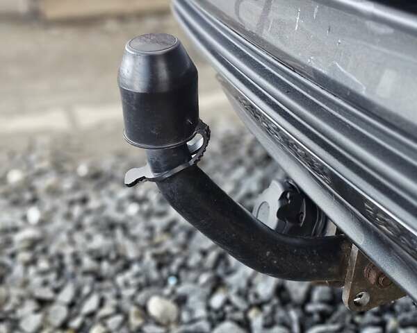 Сірий Форд Мондео, об'ємом двигуна 2 л та пробігом 249 тис. км за 11300 $, фото 59 на Automoto.ua