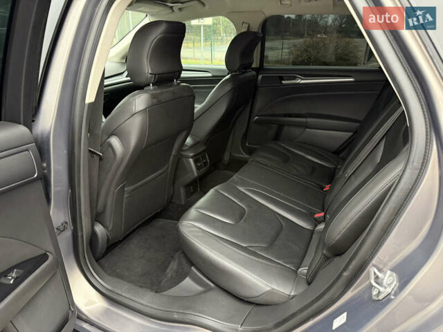 Серый Форд Мондео, объемом двигателя 2 л и пробегом 254 тыс. км за 11950 $, фото 40 на Automoto.ua