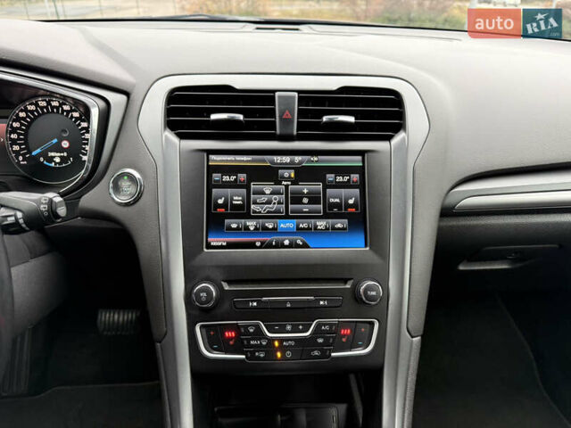 Серый Форд Мондео, объемом двигателя 2 л и пробегом 254 тыс. км за 11950 $, фото 32 на Automoto.ua