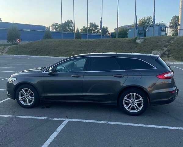 Сірий Форд Мондео, об'ємом двигуна 2 л та пробігом 388 тис. км за 10400 $, фото 5 на Automoto.ua