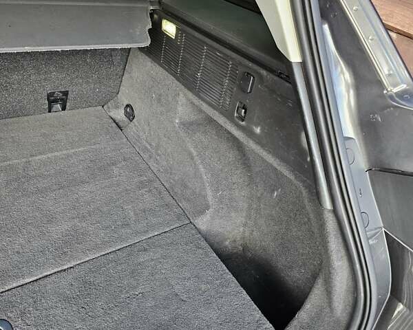 Сірий Форд Мондео, об'ємом двигуна 2 л та пробігом 249 тис. км за 11300 $, фото 56 на Automoto.ua