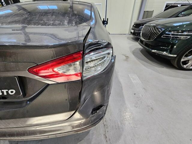 Серый Форд Мондео, объемом двигателя 2 л и пробегом 130 тыс. км за 12100 $, фото 10 на Automoto.ua