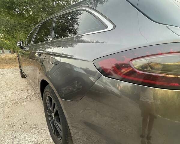 Серый Форд Мондео, объемом двигателя 2 л и пробегом 208 тыс. км за 11500 $, фото 18 на Automoto.ua