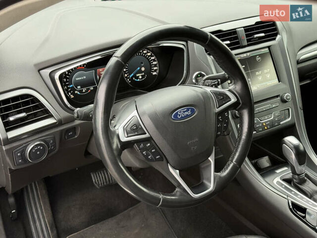 Серый Форд Мондео, объемом двигателя 2 л и пробегом 254 тыс. км за 11950 $, фото 28 на Automoto.ua