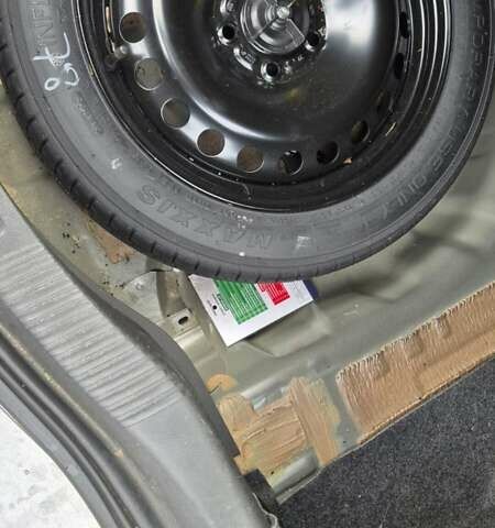 Сірий Форд Мондео, об'ємом двигуна 2 л та пробігом 183 тис. км за 10200 $, фото 2 на Automoto.ua