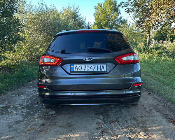 Серый Форд Мондео, объемом двигателя 2 л и пробегом 292 тыс. км за 12700 $, фото 3 на Automoto.ua