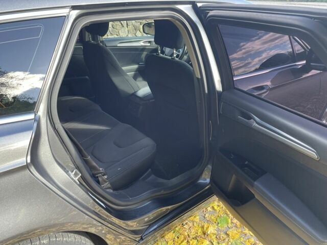 Серый Форд Мондео, объемом двигателя 2 л и пробегом 250 тыс. км за 11800 $, фото 17 на Automoto.ua