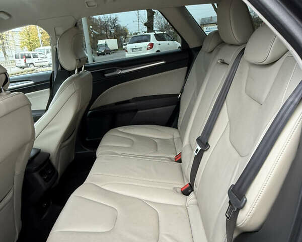 Серый Форд Мондео, объемом двигателя 2 л и пробегом 220 тыс. км за 8800 $, фото 14 на Automoto.ua