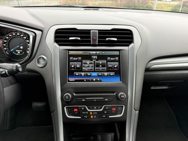 Серый Форд Мондео, объемом двигателя 2 л и пробегом 254 тыс. км за 11950 $, фото 15 на Automoto.ua