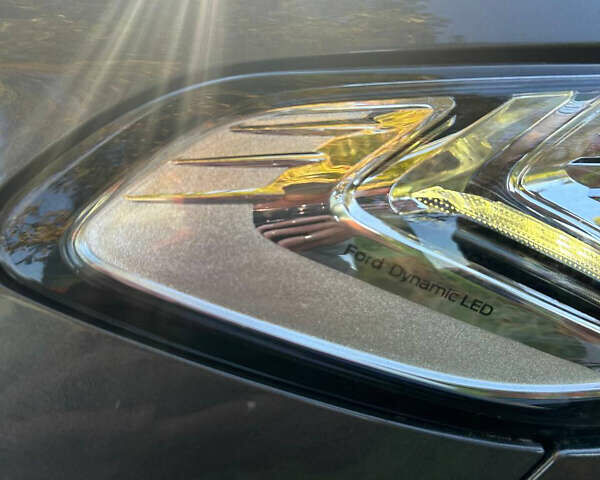 Серый Форд Мондео, объемом двигателя 2 л и пробегом 292 тыс. км за 12700 $, фото 15 на Automoto.ua