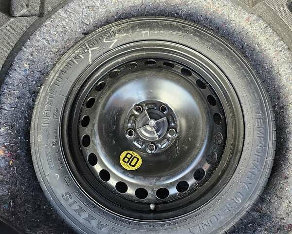 Сірий Форд Мондео, об'ємом двигуна 2 л та пробігом 249 тис. км за 11300 $, фото 57 на Automoto.ua