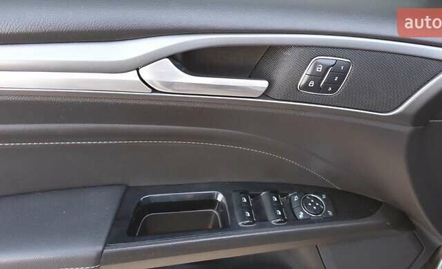 Серый Форд Мондео, объемом двигателя 2 л и пробегом 292 тыс. км за 12700 $, фото 21 на Automoto.ua