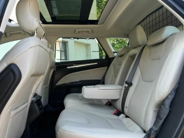 Сірий Форд Мондео, об'ємом двигуна 2 л та пробігом 77 тис. км за 4500 $, фото 7 на Automoto.ua