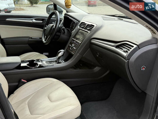 Серый Форд Мондео, объемом двигателя 2 л и пробегом 220 тыс. км за 8800 $, фото 18 на Automoto.ua