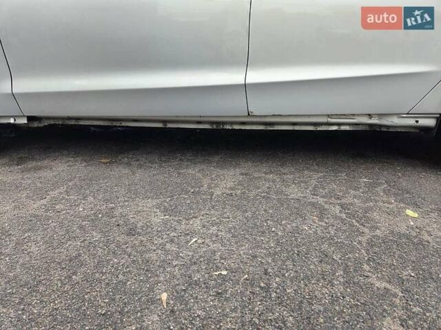 Серый Форд Мондео, объемом двигателя 2 л и пробегом 292 тыс. км за 12700 $, фото 22 на Automoto.ua